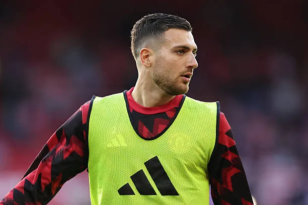 Diogo Dalot liên tục gây thất vọng qua những sai lầm phòng ngự trong các trận gần đây