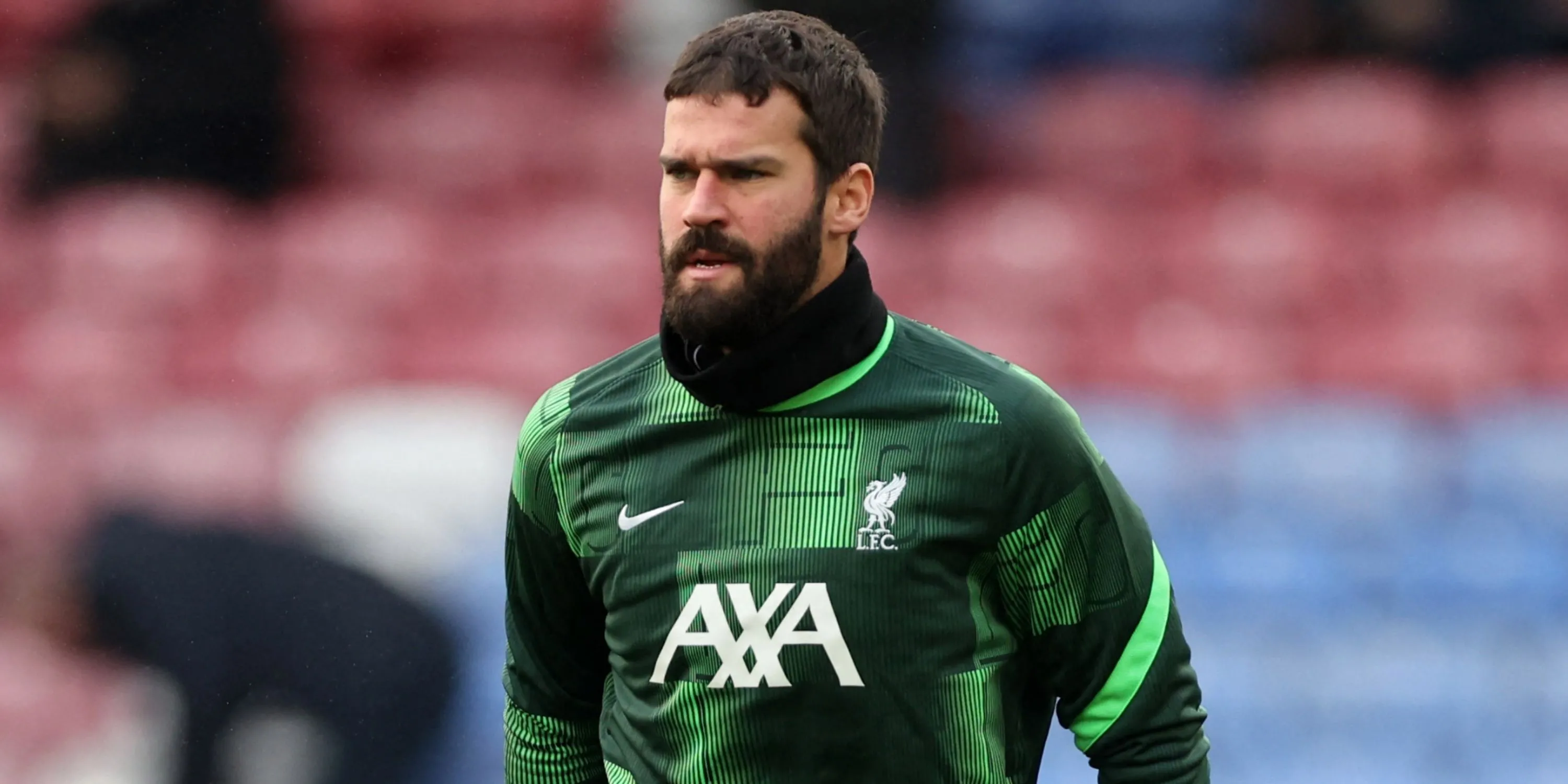 Thủ môn Alisson của Liverpool trong trận đấu Premier League