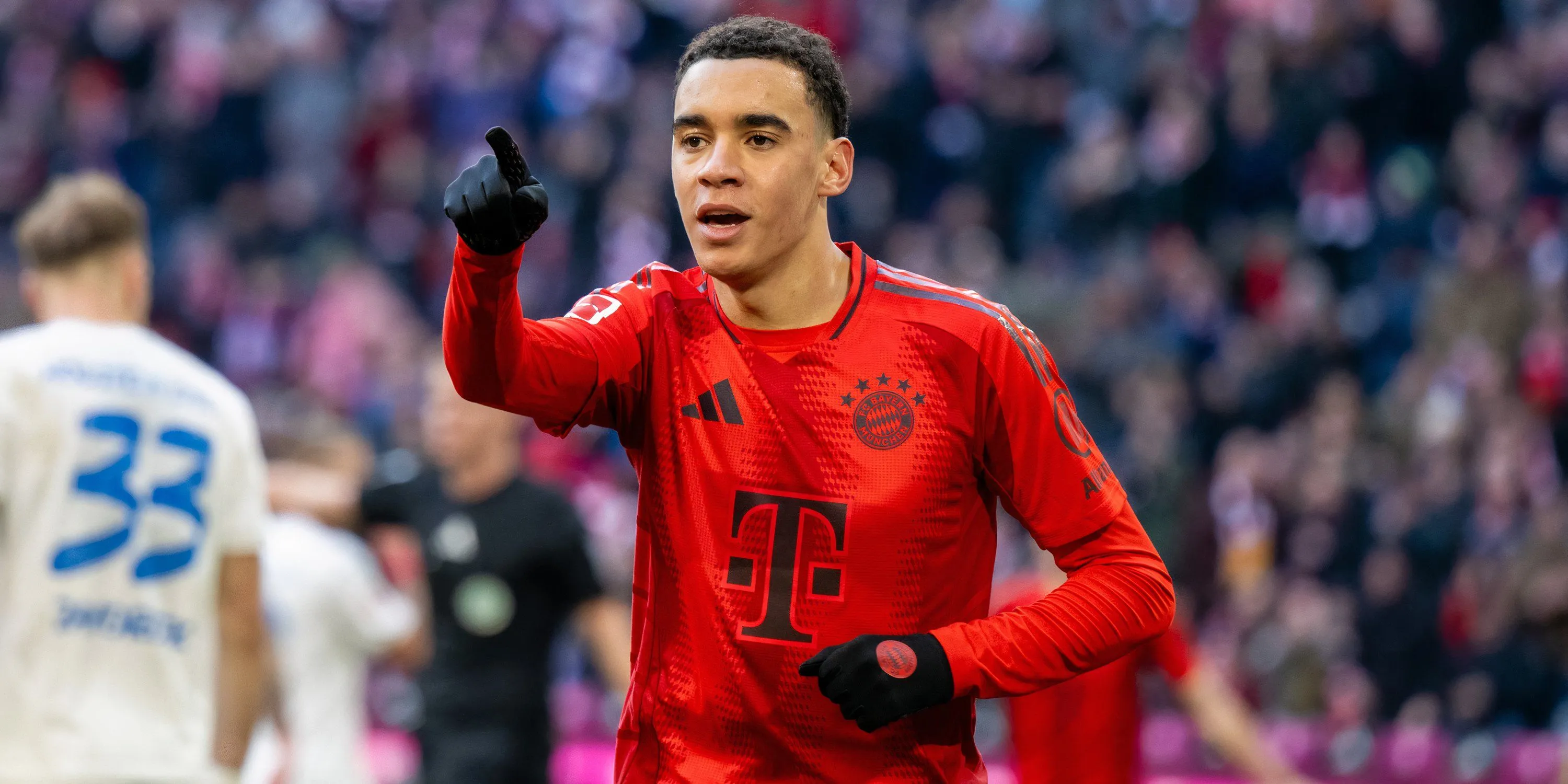 Tiền vệ Jamal Musiala của Bayern Munich trong trận Bundesliga